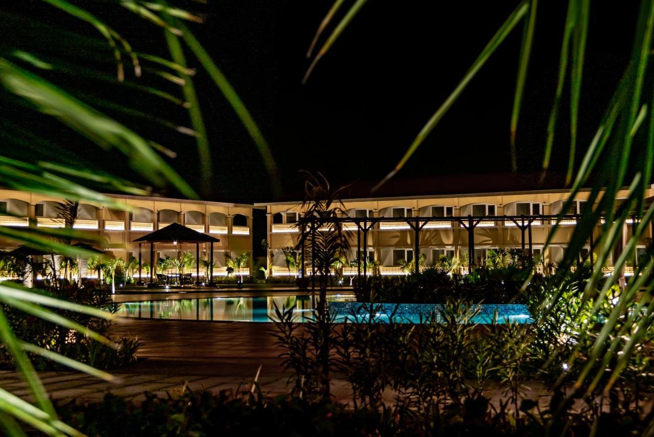Hawthorn Suites By Wyndham Dwarka Dış mekan fotoğraf